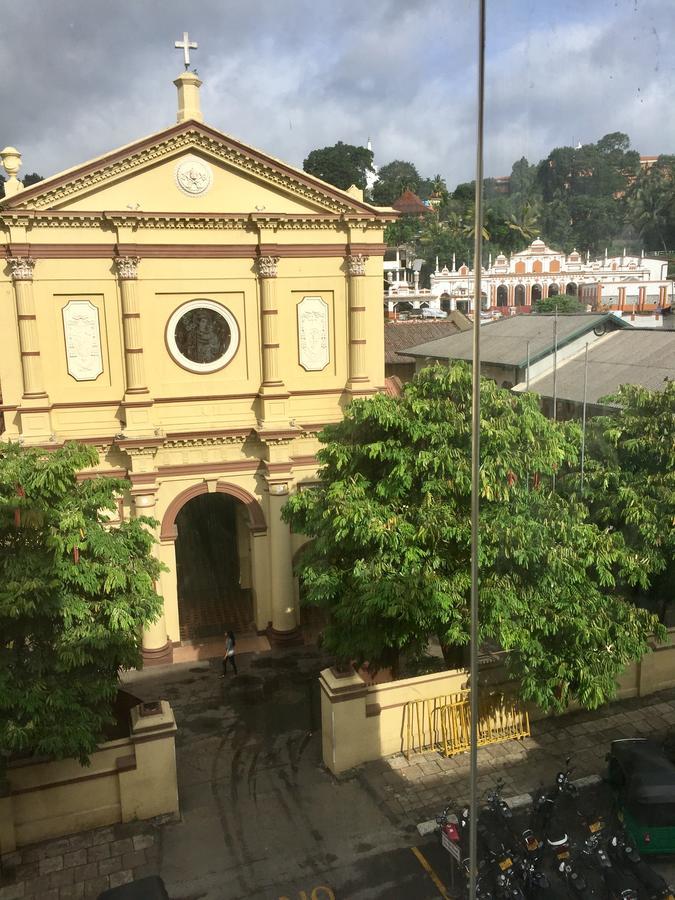 Getmore Bed & Breakfast Kandy Exteriör bild